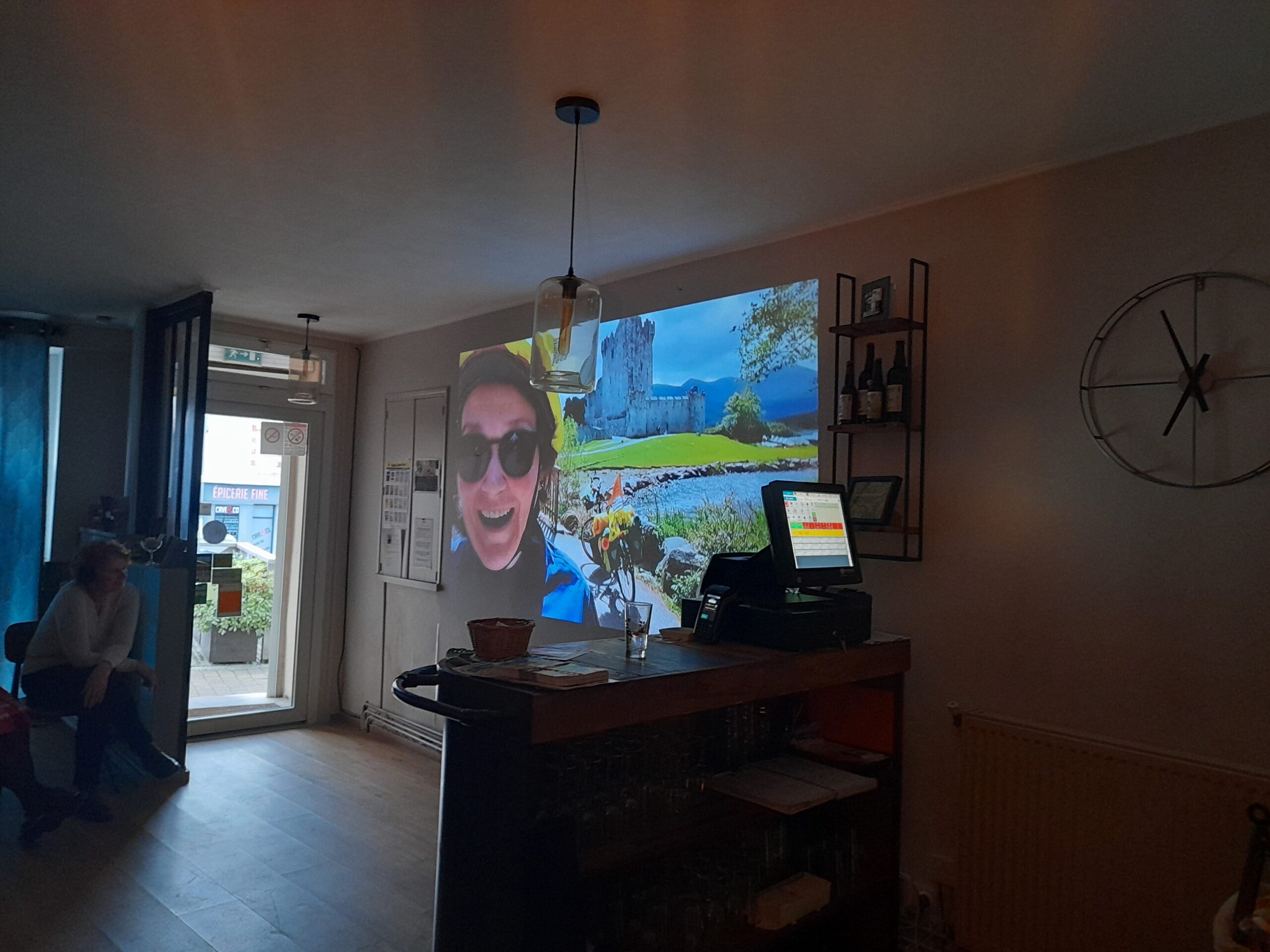 Une Table avec Plaisir - "Plaisirs et découverte"